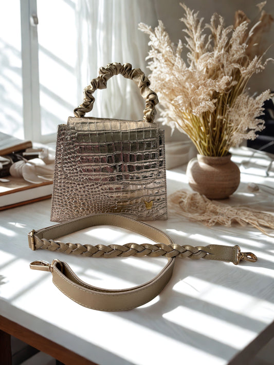 Bolso Croco Dorado - Lujo atemporal.